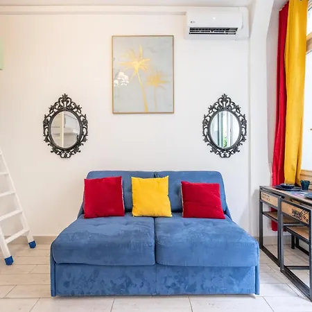 Little Boudoir Of Champs-elysees