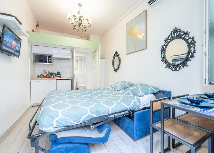 Little Boudoir Of Champs-elysees