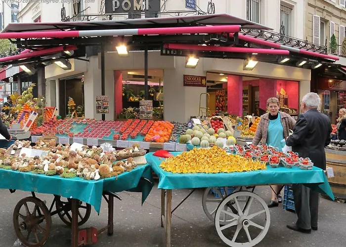 Little Boudoir Of Champs-elysees
